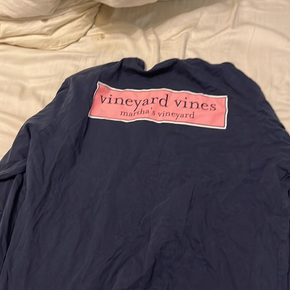 Vineyard vines tshirt - Picture 3 of 3